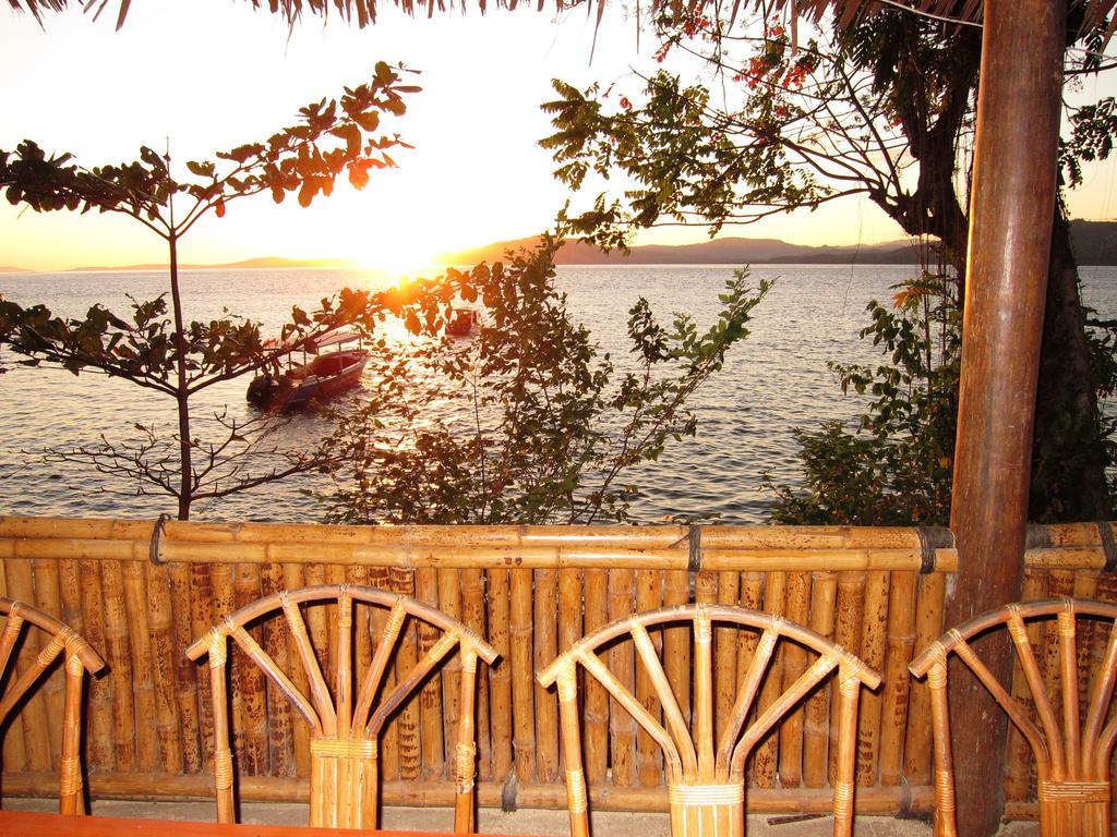Raja Laut Dive Resort Бунакен Екстериор снимка