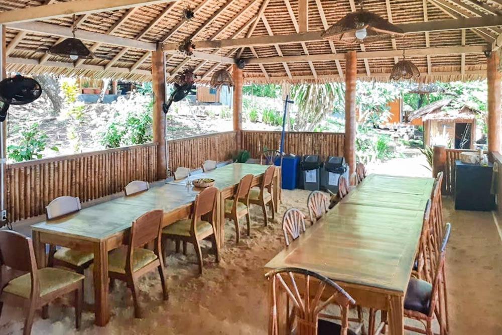 Raja Laut Dive Resort Бунакен Екстериор снимка