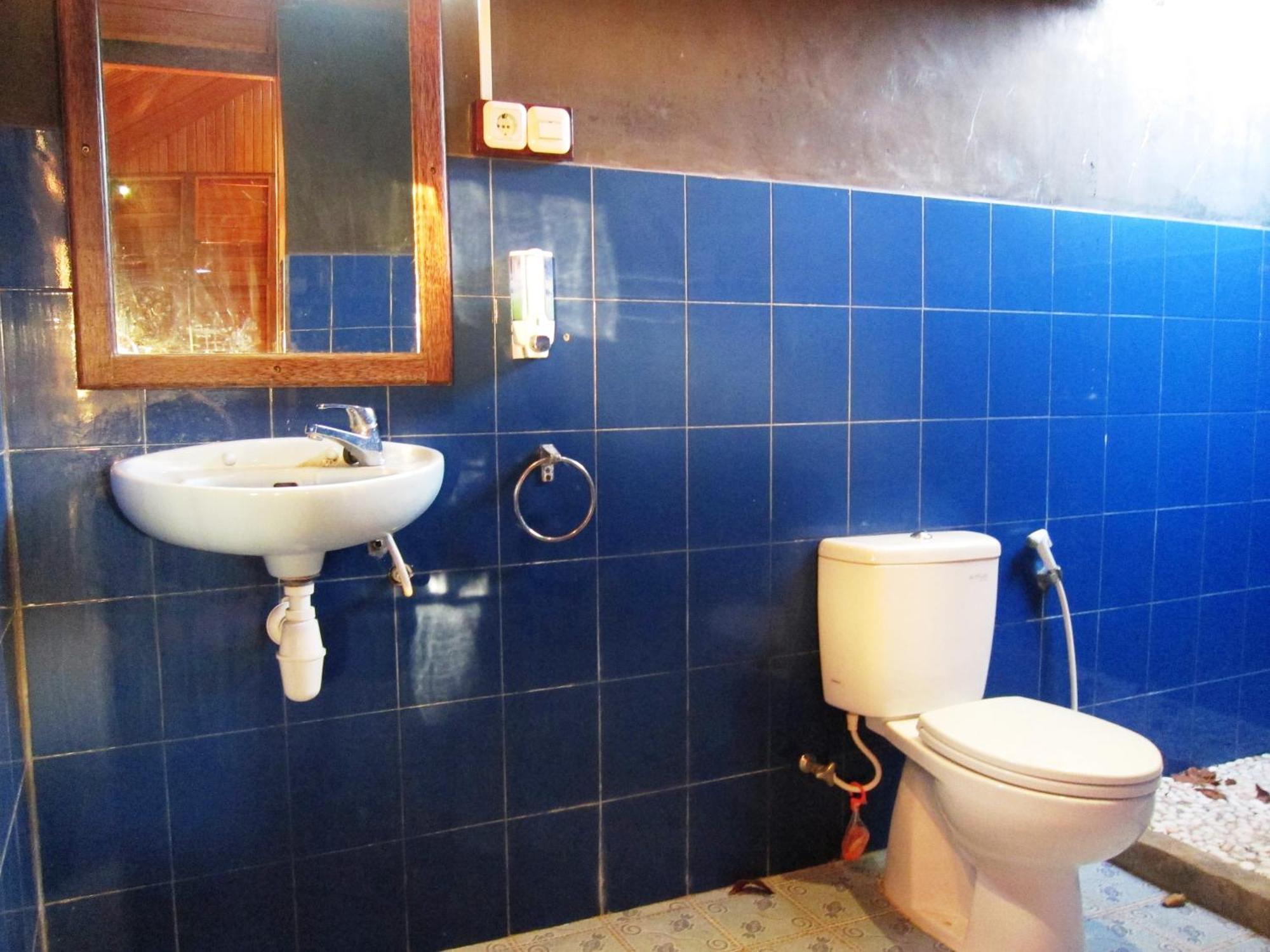 Raja Laut Dive Resort Бунакен Стая снимка