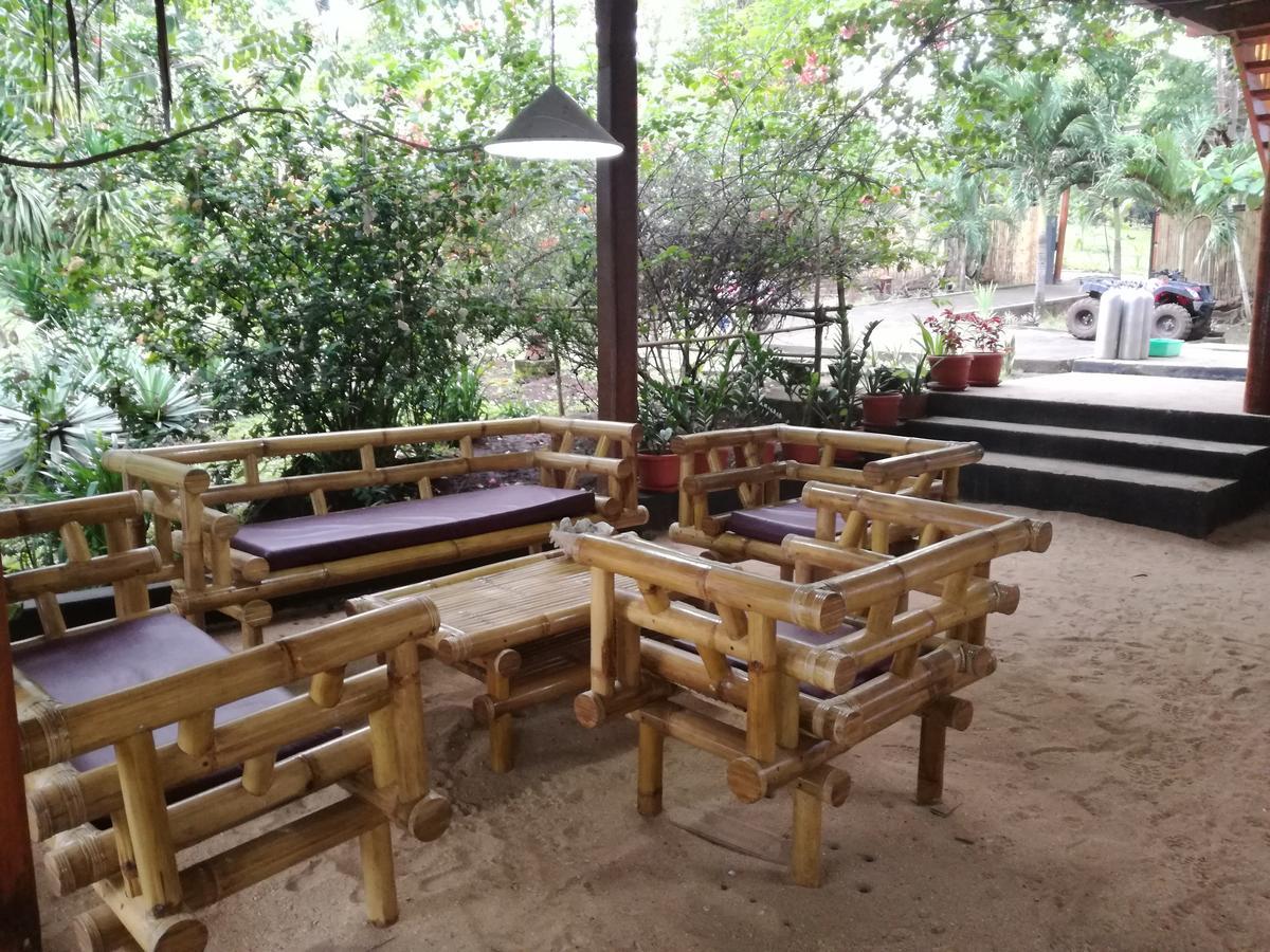 Raja Laut Dive Resort Бунакен Екстериор снимка